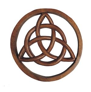Wooden Plaque – Triquetra